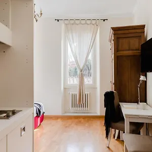https://residenza-del-cedro.it-romehotels.com