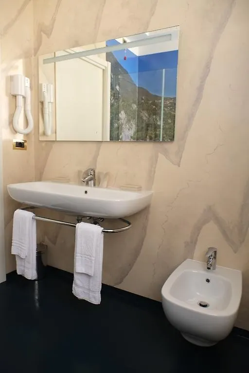 Michelangelo B&B Varenna 0*,  Italy